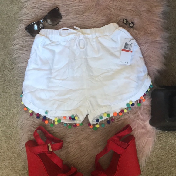 💙💚❤️💛Shorts - Picture 1 of 1